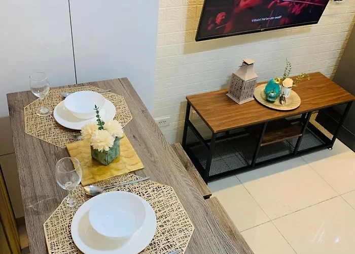 Cozy 1 Bedroom 8 Mins Away Sm North