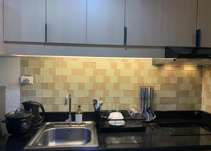 Cozy 1 Bedroom 8 Mins Away Sm North *